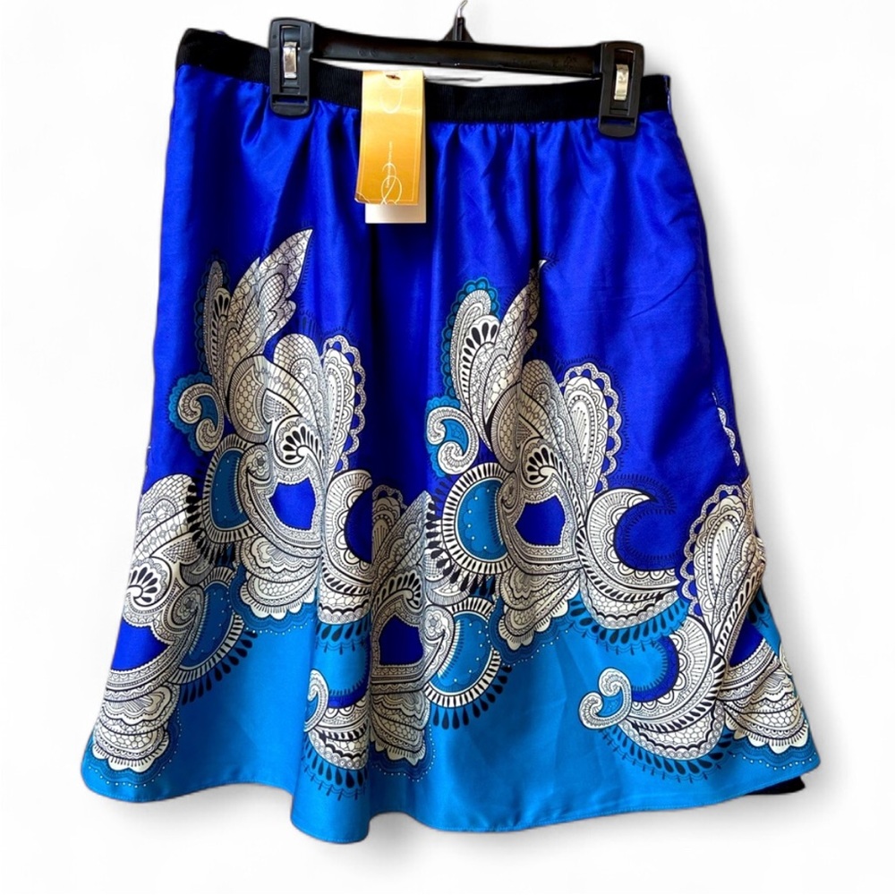 Francesca’s Collections Blue Paisley Wallpaper Skirt / Size Medium/ NWT